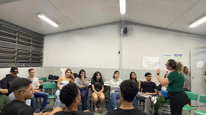 Prefeitura leva projeto Juventude na Escola para alunos do Jardim Presidente Dutra