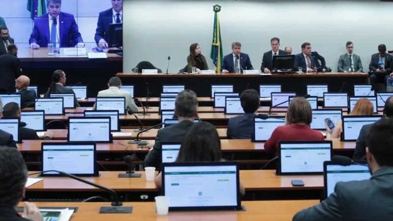 Comissão Mista de Orçamento aprova aumento de R$ 13,2 bilhões nas receitas do Orçamento de 2026