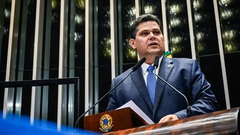 Oposição Quer Frear Gilmar com PEC Após Decisão Polêmica no STF