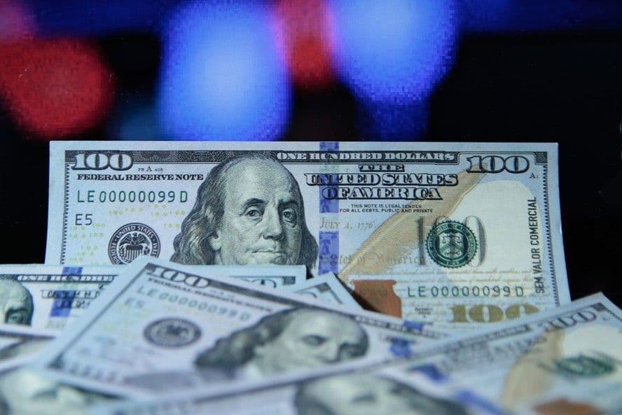 Dólar em Queda: Entenda os Motivos e Impactos no Mercado