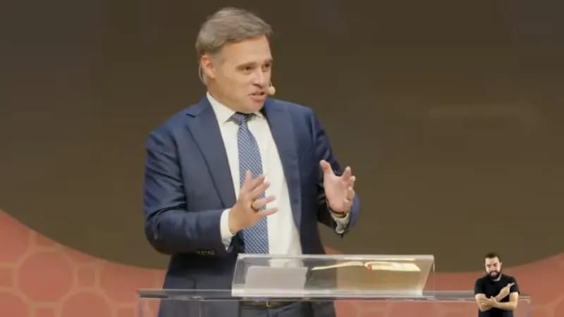 Mendonça Discursa Sobre Corrupção e Ética em Culto