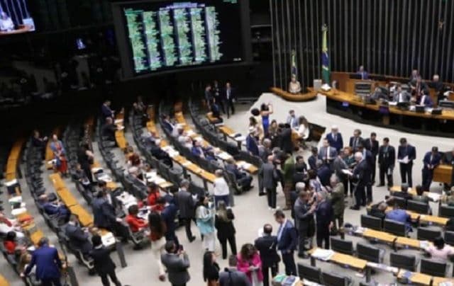 Multas de trânsito: Nova lei protege compradores de veículos