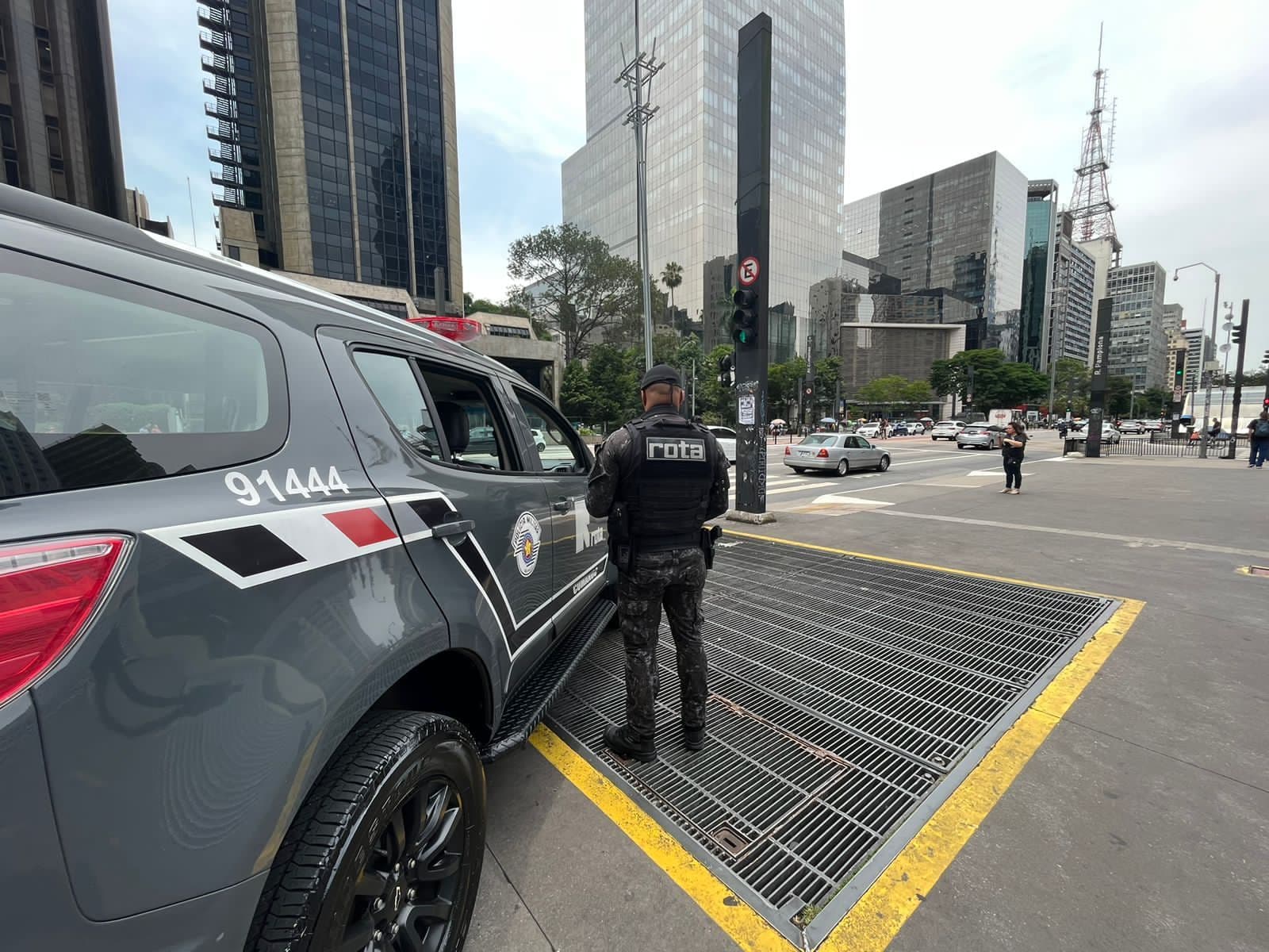 PM faz operação para combater roubos e tráfico na capital paulista