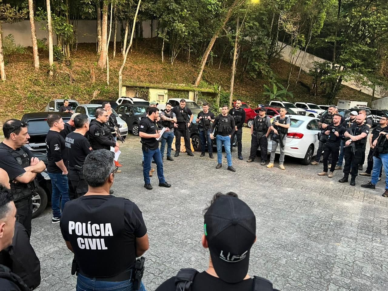 Operação da Polícia Civil mira esquema que fraudava tratamentos para crianças em SP