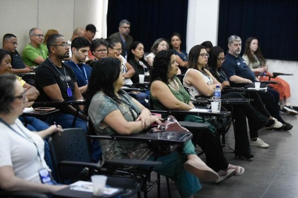 Workshop sobre prevenção de acidentes de trabalho atrai servidores ao Adamastor