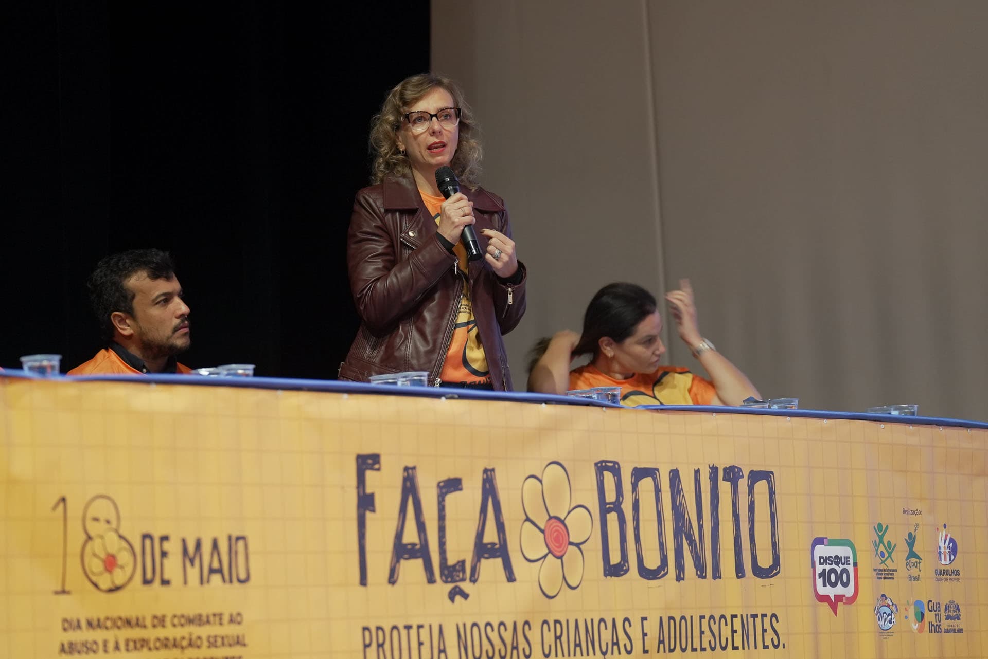 Guarulhos discute ações de prevenção e combate à violência contra crianças e adolescentes com especialistas