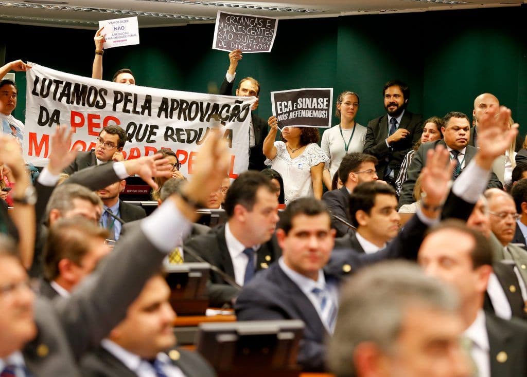 Entidades criticam aprovação redução da maioridade penal na CCJ
