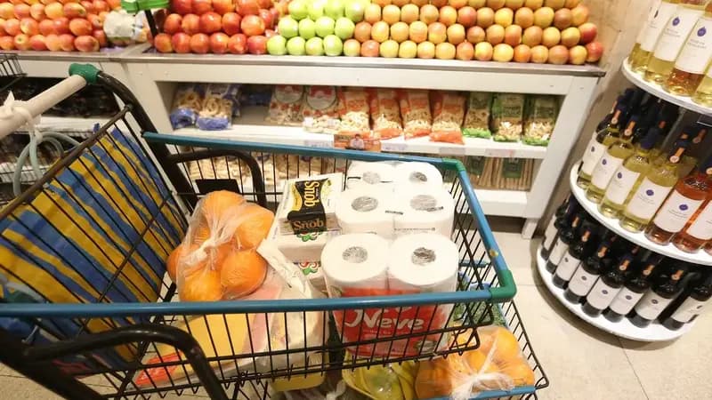 Como reforma tributária afetará preços dos alimentos
