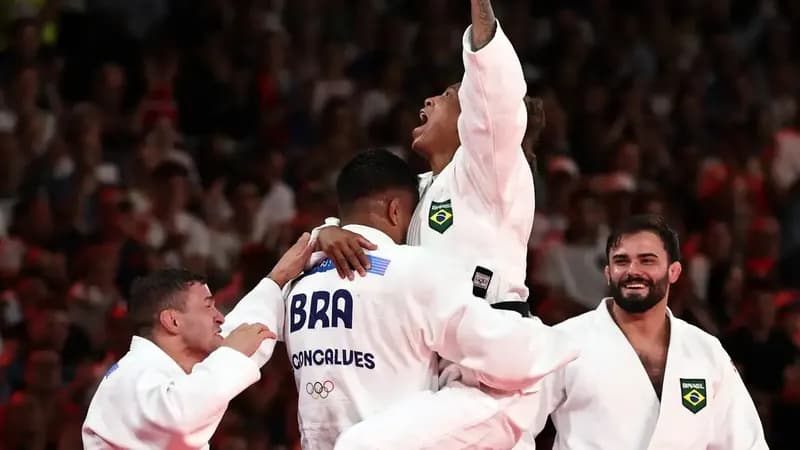 Judô: Brasil bate EUA em disputa por equipes, 1ª após bronze em Paris