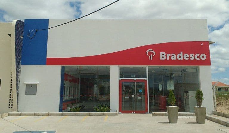 Surpreendente Queda no Número de Agências Bancárias no Brasil