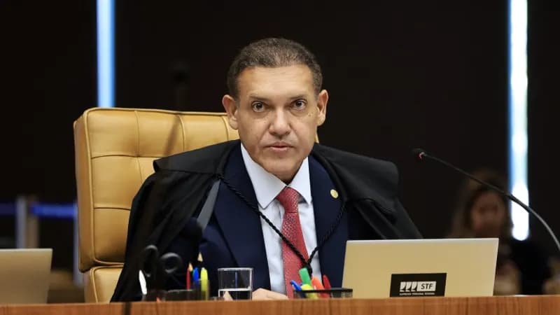 Escândalo do "Rei do Lixo": Deputado envolvido em esquema de corrupção?