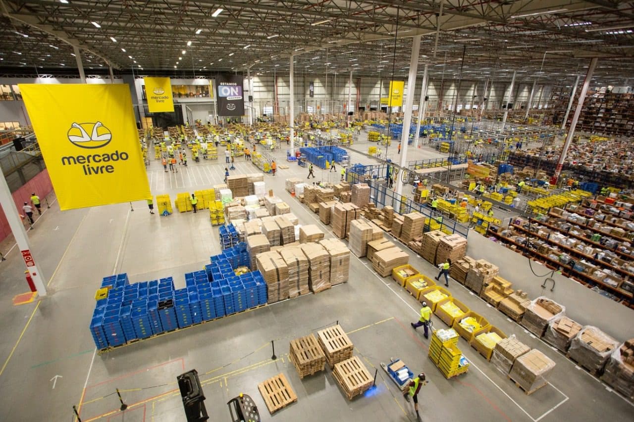 Mercado Livre abre 100 vagas para Auxiliar de Logística em Guarulhos; salários de R$ 2.300