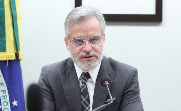 Comissão aprova proposta que revoga portaria sobre repasses federais para assistência social