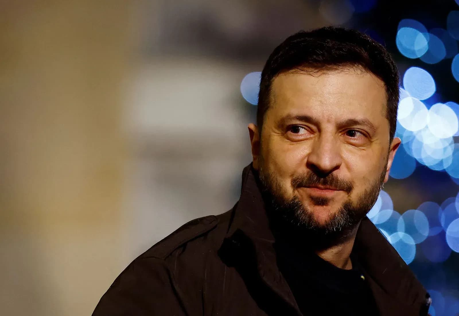 Zelensky apela por cumprimento de promessas de armas