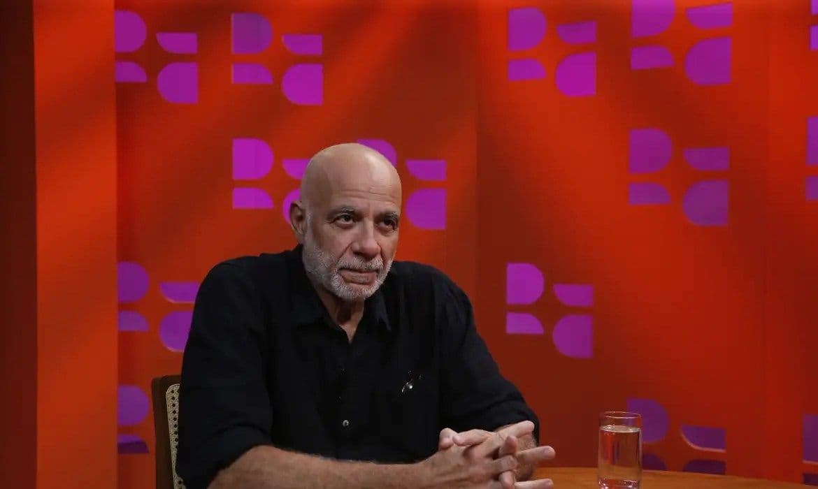DR com Demori entrevista nesta terça autor do livro O Pobre de Direita