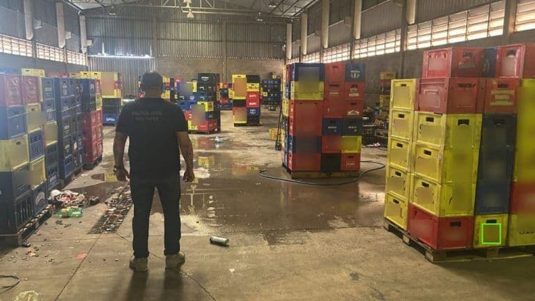 Polícia Civil prende 9 suspeitos e desarticula esquema de falsificação de cervejas em São Paulo