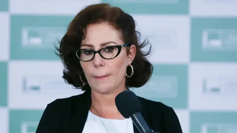 TRE-SP cassa diploma e torna inelegível deputada Carla Zambelli