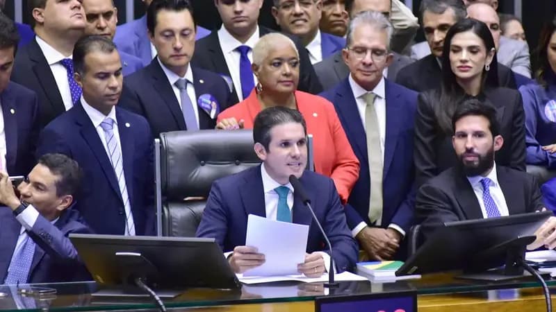 "O povo brasileiro não quer discórdia, quer emprego", diz Hugo Motta