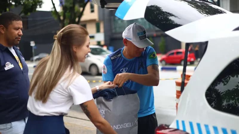 Drive-Thru da Solidariedade arrecada doações para vítimas das chuvas e ação continua neste domingo