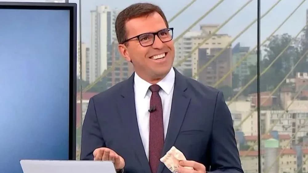 Demitido da Globo, Rodrigo Bocardi sugere volta à TV e detalhe chama atenção