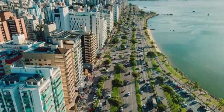 Curitiba: Modelo de Sustentabilidade Urbana