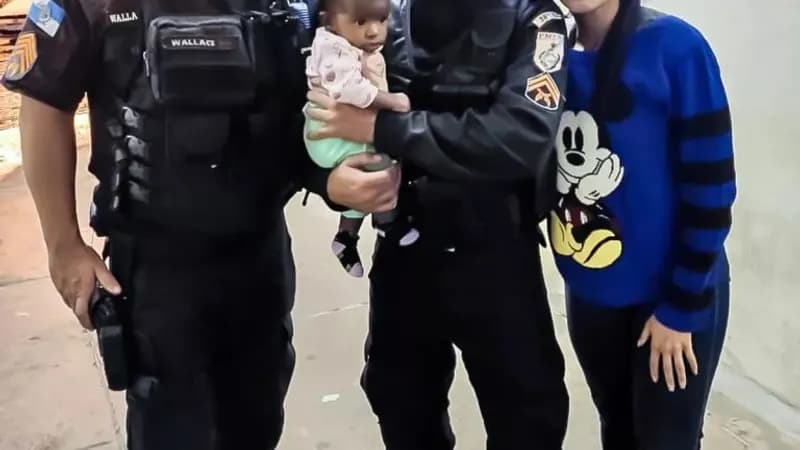 PMs salvam vida de menina que não conseguia respirar após queda