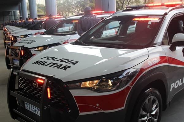 Mulher acusada de aplicar “golpe do amor” acaba presa pela PM