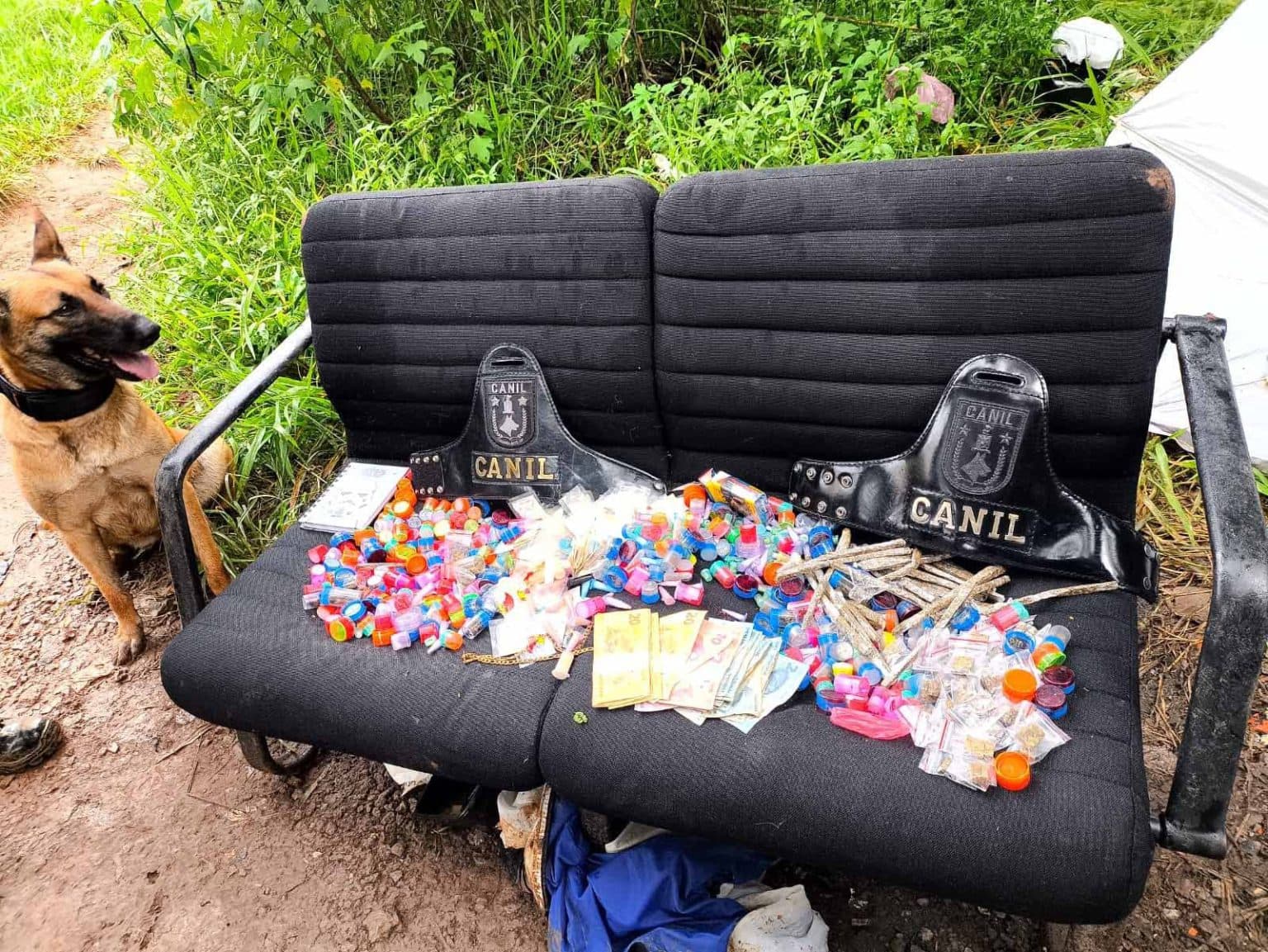 Dois homens são presos com quase 2 kg de drogas em operação no Pimentas
