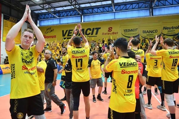 Vedacit Guarulhos vence São José de virada e se recupera na Superliga