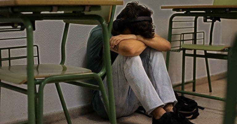 Traumas de infância estão associados a 30% dos transtornos psiquiátricos em adolescentes, mostra estudo de SP