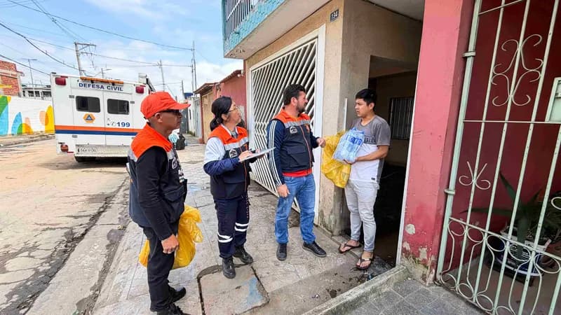 Vila Any recebe equipes da Defesa Civil com doações para famílias afetadas pelas chuvas